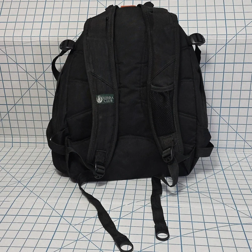 Sierra Club Black Backpack 19